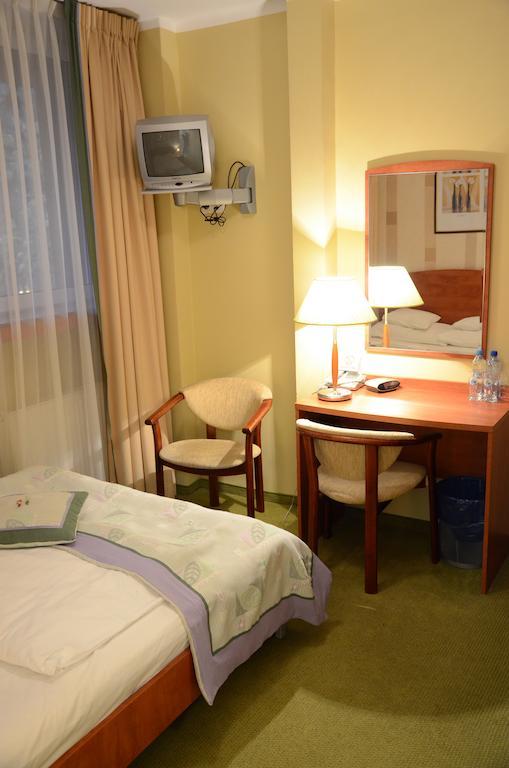 Agat Hotel Łódź Extérieur photo