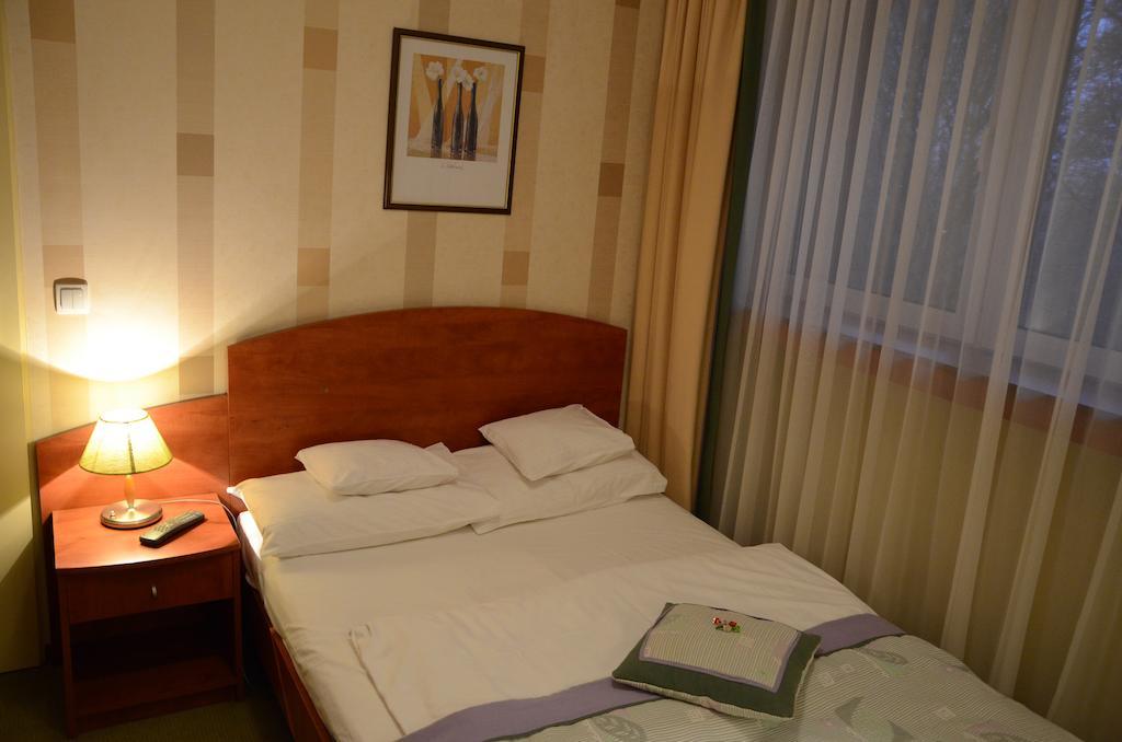 Agat Hotel Łódź Chambre photo